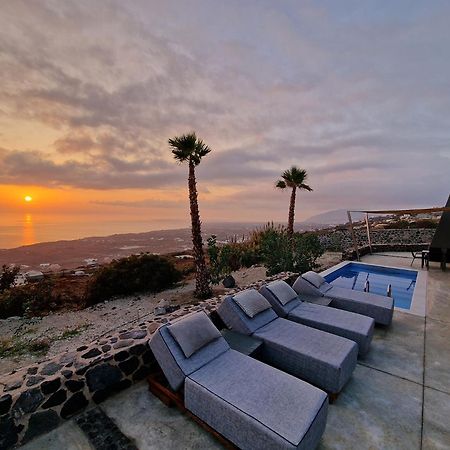 אימרוביגלי Theano Cave Suites & Villas מראה חיצוני תמונה