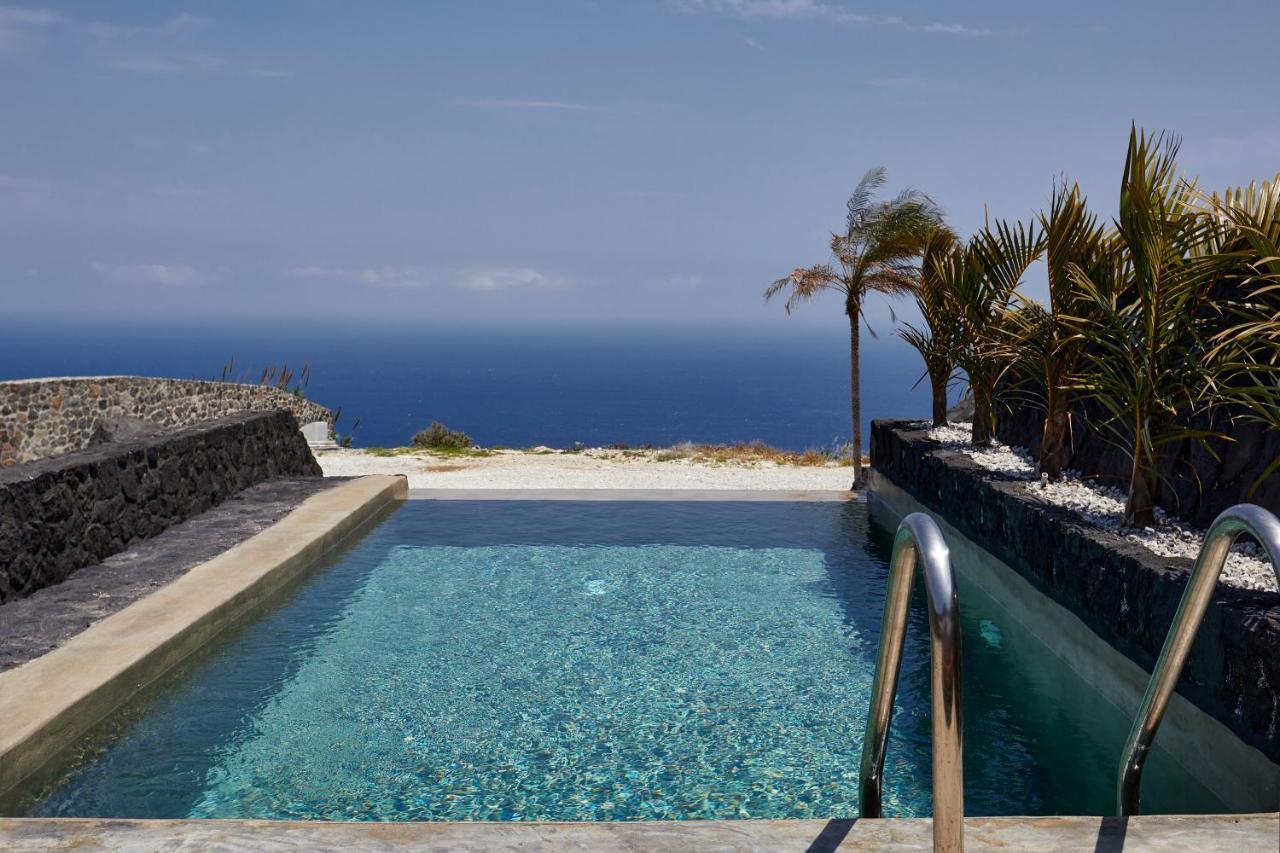 אימרוביגלי Theano Cave Suites & Villas מראה חיצוני תמונה