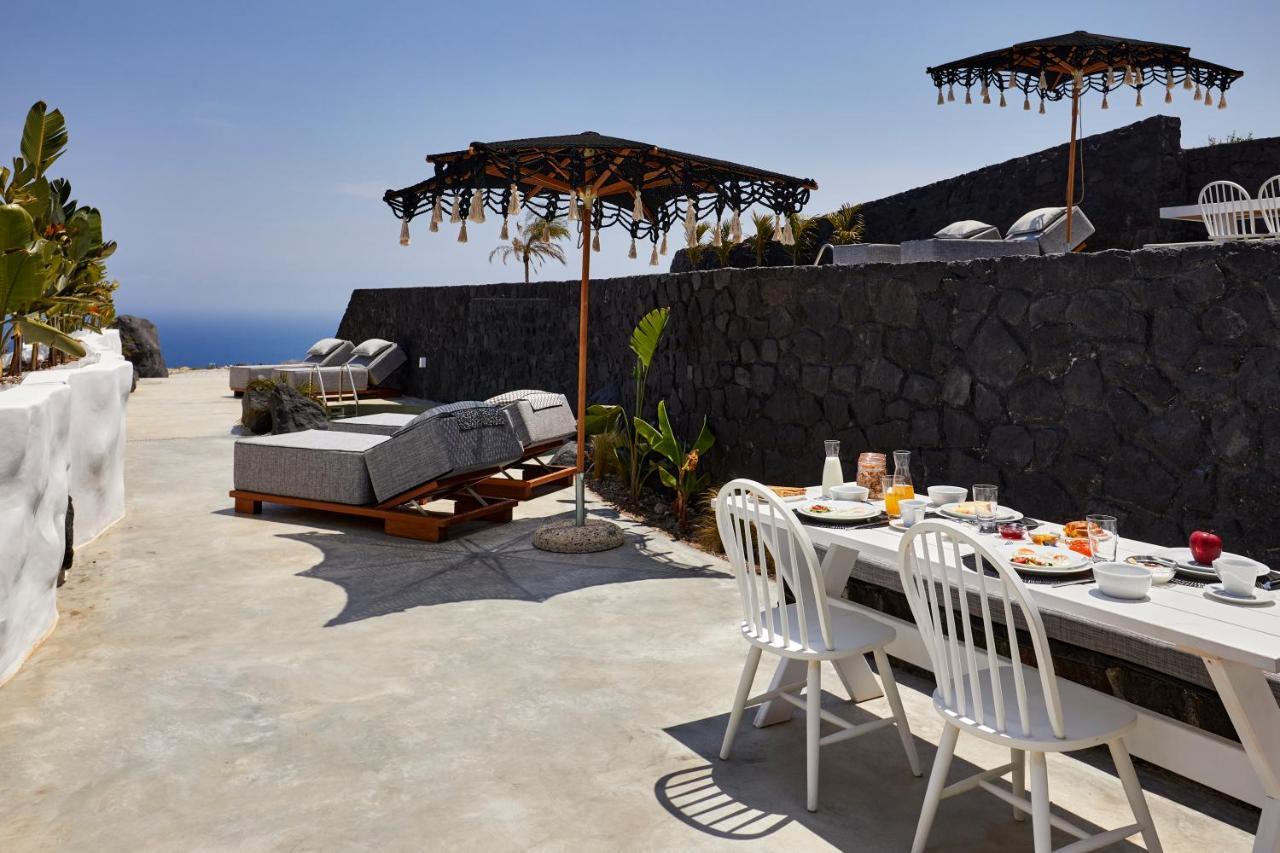 אימרוביגלי Theano Cave Suites & Villas מראה חיצוני תמונה