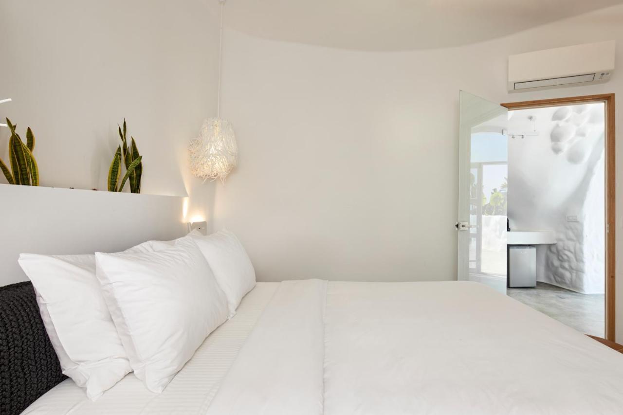 אימרוביגלי Theano Cave Suites & Villas מראה חיצוני תמונה