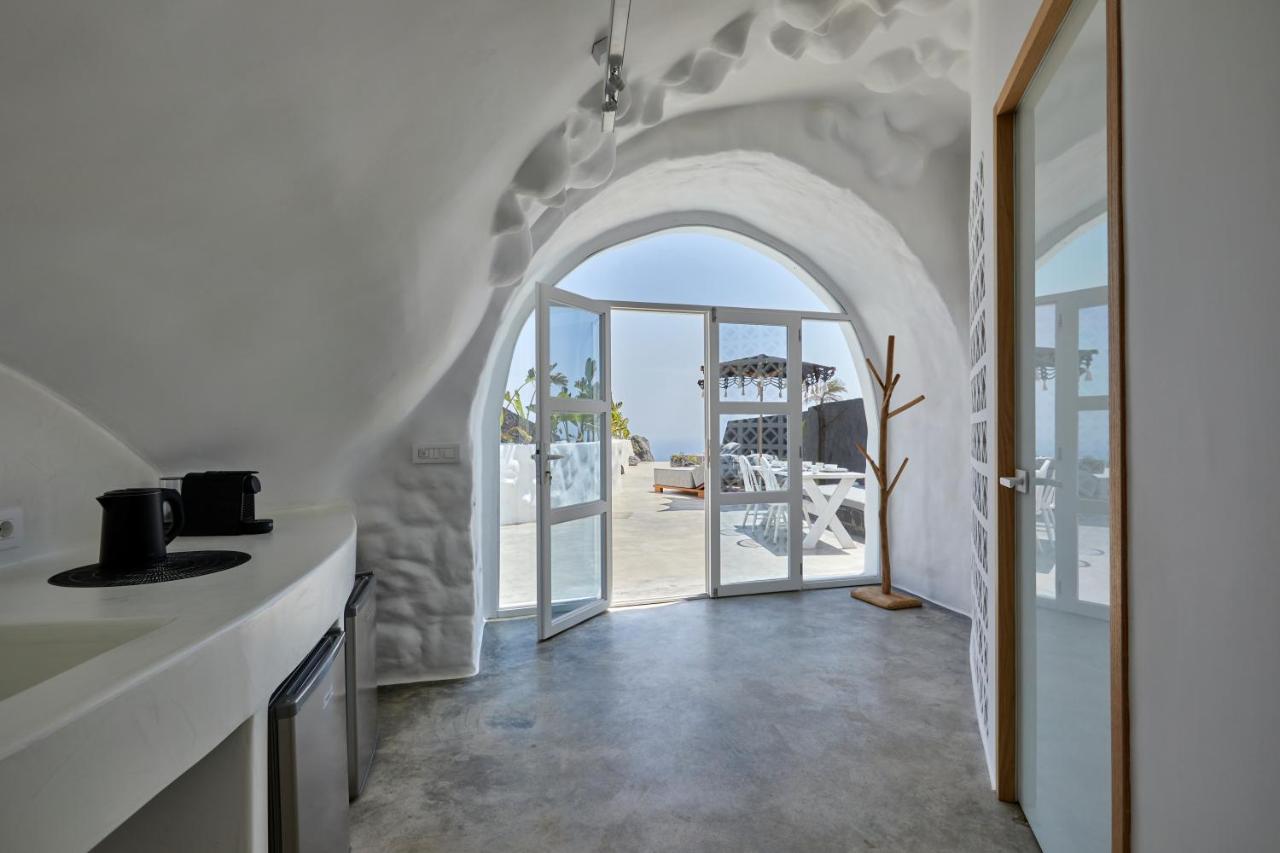 אימרוביגלי Theano Cave Suites & Villas מראה חיצוני תמונה
