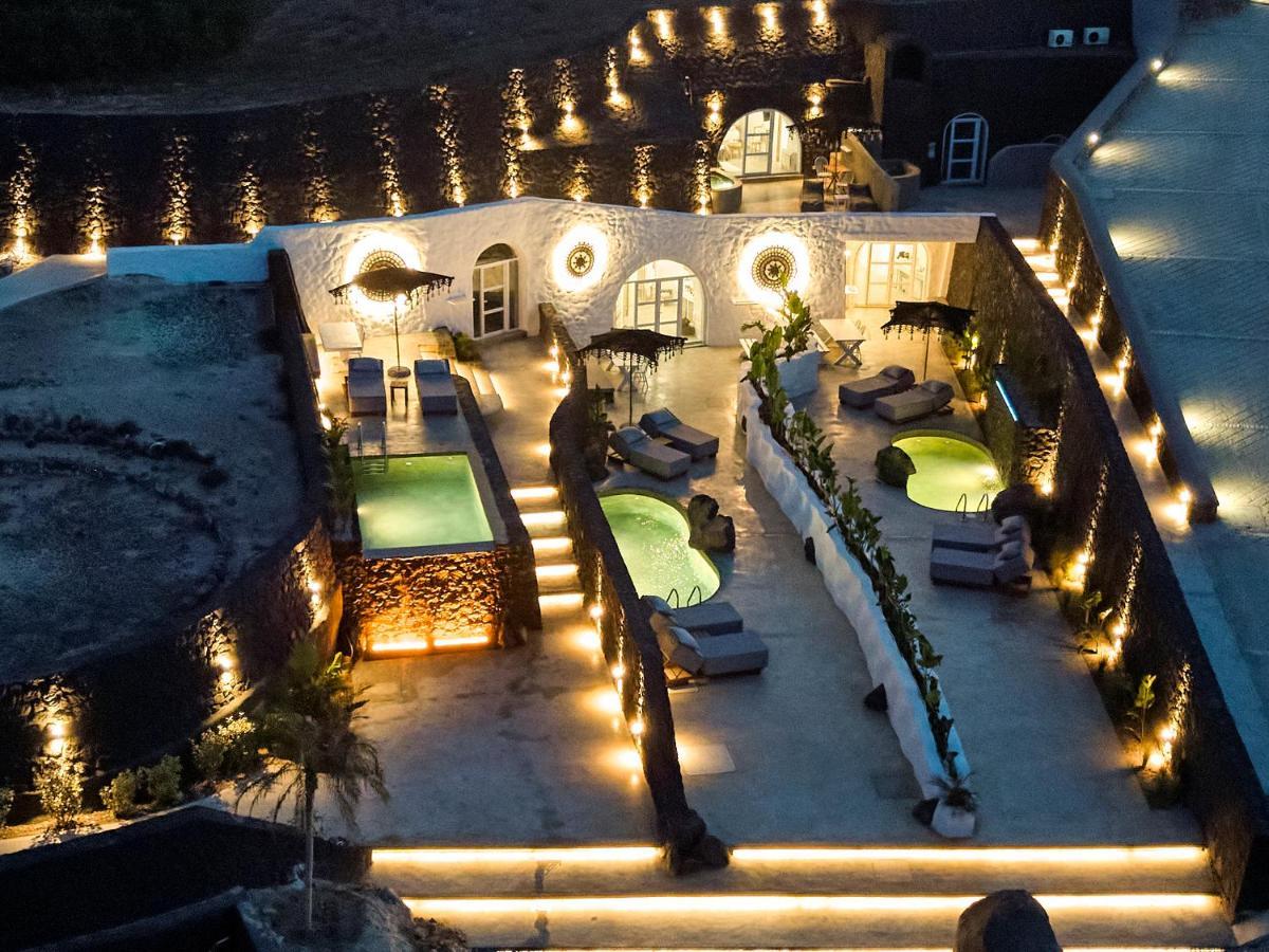 אימרוביגלי Theano Cave Suites & Villas מראה חיצוני תמונה